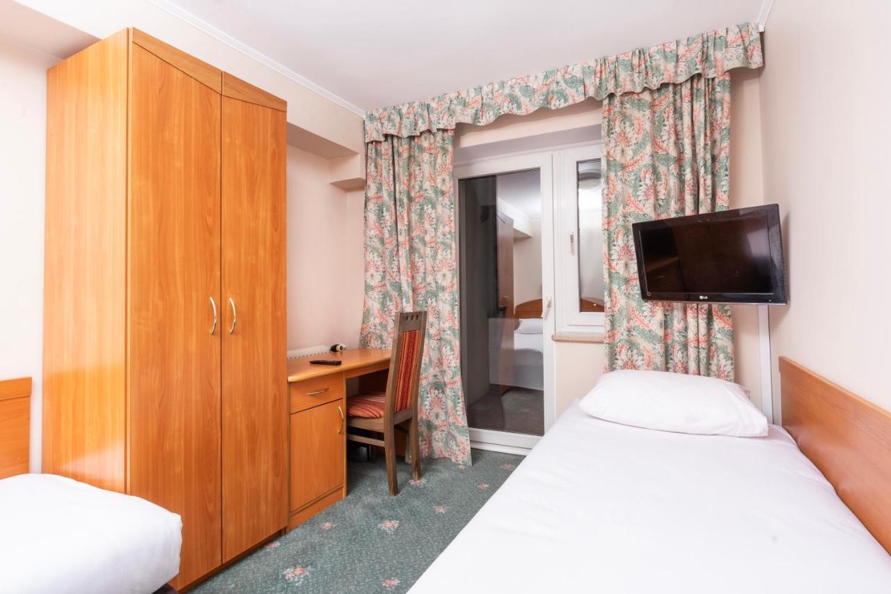 Hotel Victory Home 华沙 外观 照片