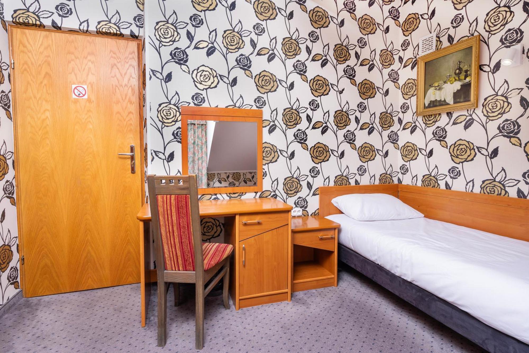Hotel Victory Home 华沙 外观 照片